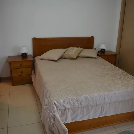 דירה Torre Iberius Sleeps Six Armação de Pêra
